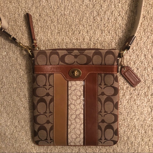 Coach crossbody purse - Picture 2 of 3